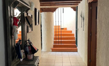 CASA EN VENTA EN AVANDARO A DOS AGUAS ESTILO VALLESANO