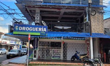 Vendo Edificio Comercial 2 Locales y un Apartamento Amoblado
