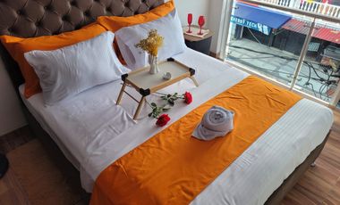 Vendo Edificio Comercial 2 Locales y un Apartamento Amoblado