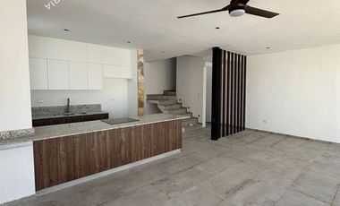 Casa en venta de 3 recámaras con alberca en privada con amenidades
