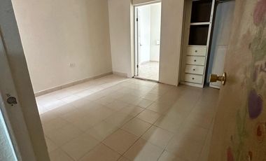 SE VENDE CASA MUY AMPLIA, EN RINCONES DE SALVARCAR