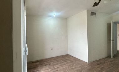 SE VENDE CASA MUY AMPLIA, EN RINCONES DE SALVARCAR