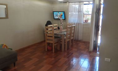 HERMOSA CASA EN PEÑAFLOR LAS PALMERAS