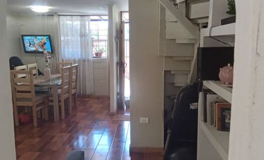 HERMOSA CASA EN PEÑAFLOR LAS PALMERAS