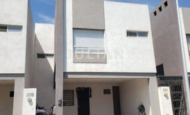 Casa en venta en Puerta de Anáhua en Escobedo de 3 niveles