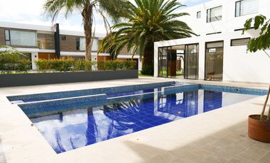 CASA EN VENTA EN TUMBACO DE 3 DORMITORIOS QUITO ECUADOR