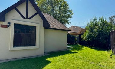 Oportunidad Inmobiliaria! Casa de 4d 4b 346 m2 calle Simón González 8868 La Reina
