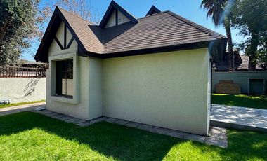 Oportunidad Inmobiliaria! Casa de 4d 4b 346 m2 calle Simón González 8868 La Reina