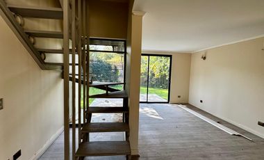 Oportunidad Inmobiliaria! Casa de 4d 4b 346 m2 calle Simón González 8868 La Reina