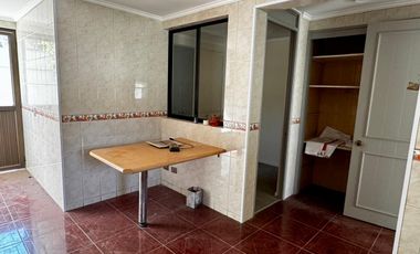 Oportunidad Inmobiliaria! Casa de 4d 4b 346 m2 calle Simón González 8868 La Reina