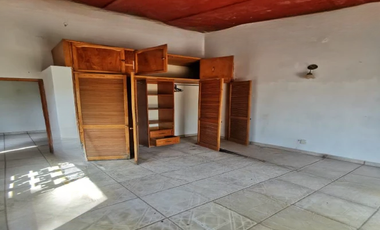 CASA EN VENTA EN CLUB NAÚTICO PUENTE VIEJO.
