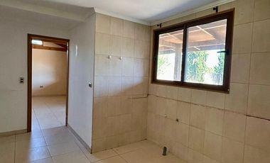 Parcela en Melipilla! con 2 Casas de 357 m2 más terreno de 5.000 m2. Condominio Las Flores.