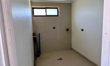 Parcela en Melipilla! con 2 Casas de 357 m2 más terreno de 5.000 m2. Condominio Las Flores.