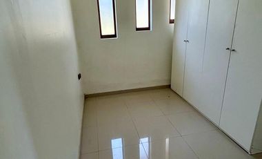 Parcela en Melipilla! con 2 Casas de 357 m2 más terreno de 5.000 m2. Condominio Las Flores.