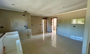 Parcela en Melipilla! con 2 Casas de 357 m2 más terreno de 5.000 m2. Condominio Las Flores.