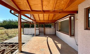 Parcela en Melipilla! con 2 Casas de 357 m2 más terreno de 5.000 m2. Condominio Las Flores.