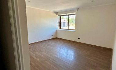 Parcela en Melipilla! con 2 Casas de 357 m2 más terreno de 5.000 m2. Condominio Las Flores.