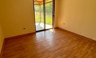 Parcela en Melipilla! con 2 Casas de 357 m2 más terreno de 5.000 m2. Condominio Las Flores.