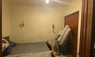 EN VENTA CASA. UN PISO, 4D, 2B, COMUNA DE SANTIAGO