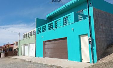 CASA 2 NIVELES CON TERRAZA Y VISTA PANORAMICA AL MAR. CAMPO REAL,ROSARITO B.C.