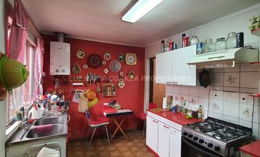 Amplia Casa con Piscina y Gran Terreno en La Calera – Ubicación Privilegiada