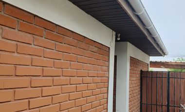 Amplia Casa con Piscina y Gran Terreno en La Calera – Ubicación Privilegiada
