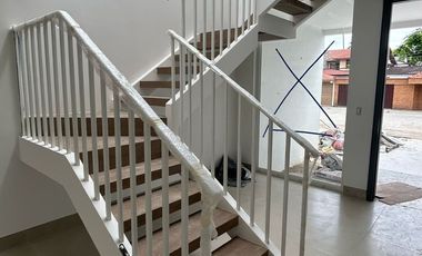 Casa duplex en venta, La Puntilla - Samborondón