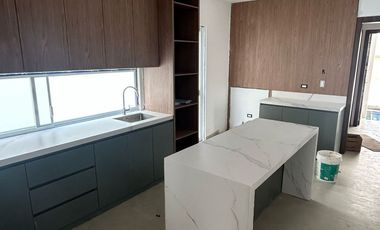 Casa duplex en venta, La Puntilla - Samborondón