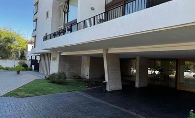 Departamento 2 Dormitorios 2 Baños en Pedro Lira 1404 Providencia, Cerca de Escuela de Carabineros.