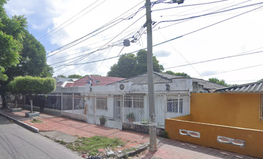 CASA EN REMATE JUDICIAL , LOS ANDES BARRANQUILLA 414 M2 EN EL BULEVAR