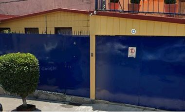 Casa En Remate Bancario En Parque De Cupatitzio, El Parque, Naucalpan De Juárez, Estado De México