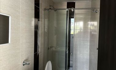 SE VENDE APARTAMENTO EN LA SALLE