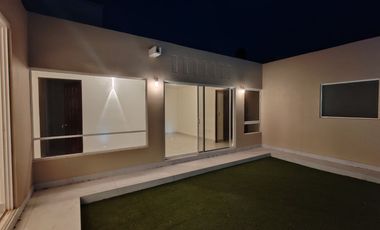 CASA EN VENTA EN RANCHO SANTA MONICA