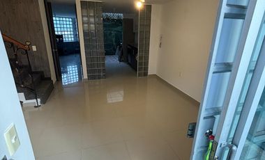 VENTA DE CASA EN CONJUNTO CERRADO EN ARMENIA QUINDÍO
