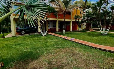 Se vende amplia casa en aparco ibague