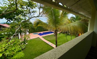 Se vende amplia casa en aparco ibague