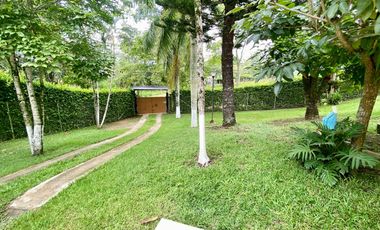 Se vende amplia casa en aparco ibague