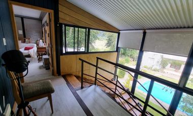 Hermosa Casa con Piscina y Cabañas en Punucapa
