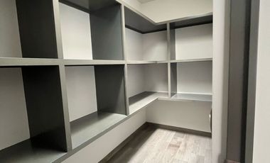 Casa con 4 recamaras y en residencial con campo de golf