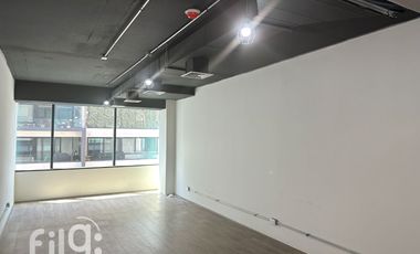 ARRIENDO OFICINA PLANTA LIBRE LA REINA