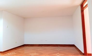 Venta Casa De 2 Pisos Más Aires - Mi Perú, Callao