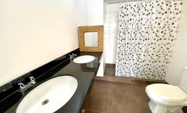 HERMOSO DUPLEX CON PISCINA Y VISTA AL MAR