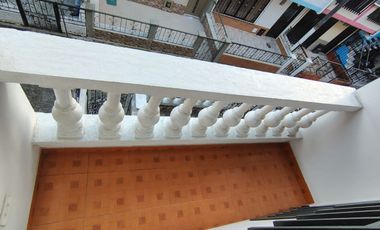 Venta de casa de 3 niveles sector A Parque Industrial Pereira