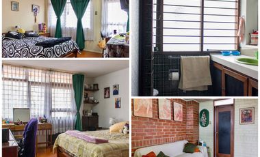 VENTA CASA 5 DORMITORIOS, SECTOR  RUMIPAMBA, QUITO