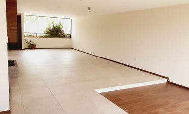 Casa en Renta en Lomas Virreyes, Calimaya - modelo Madeira (frente a camellón principal)