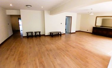🏡 AMPLIO DEPARTAMENTO EN SAN ISIDRO CON TERRAZA PRIVADA Y VISTA AL PARQUE BUSTAMANTE