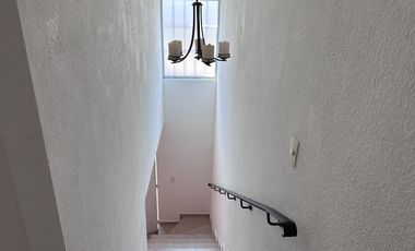 Venta de bonita casa en excelente fraccionamiento Valle Verde de Yautepec, Mor.