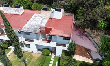 Venta de bonita casa en excelente fraccionamiento Valle Verde de Yautepec, Mor.
