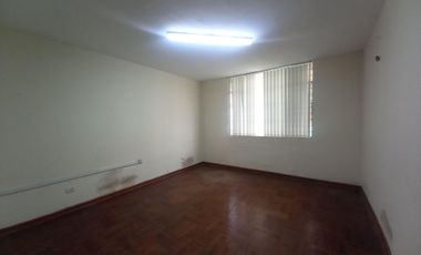 🏡 ALQUILER DE AMPLIA CASA EN JESÚS MARÍA – ZONA SEGURA Y CÉNTRICA