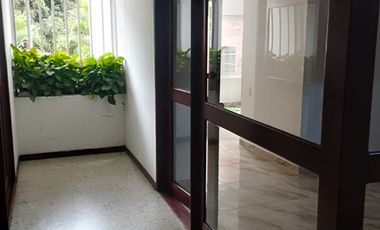 Vendo OFICINA en edificio TEMPO II - G